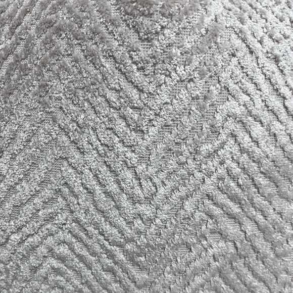 1-CALDEIRA CUT VELVET DESIGN DECORATIVE PILLOW (Read description for details) - Picture 11 of 17